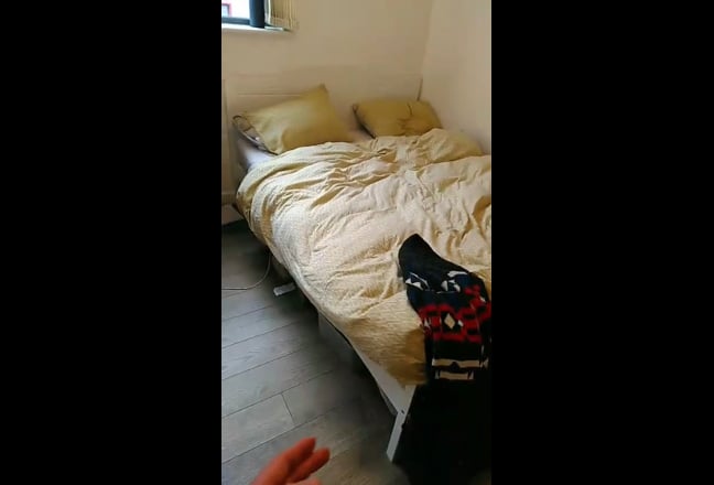 Double w/ bathroom in spacious modern apartment Main Photo