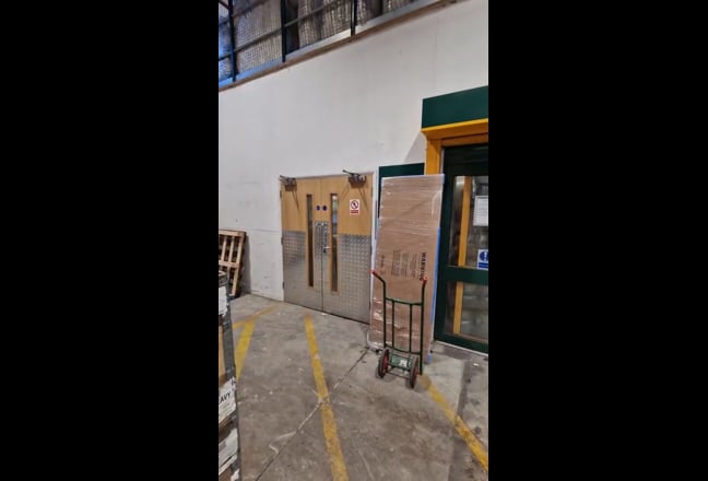  Bedroom with dedicated bathroom 750 Main Photo