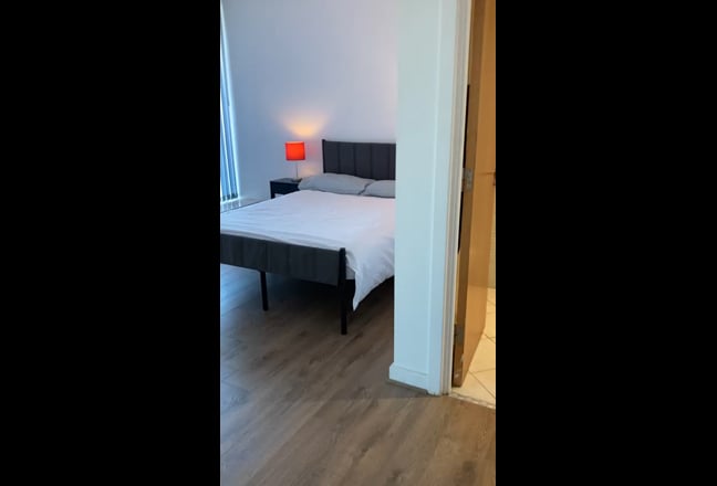 Executive 2 bed 2 bath penthouse Birmingham city c Main Photo