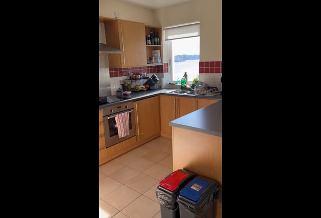 👉 Canary Wharf Room | Bills Inc | No Dep Main Photo