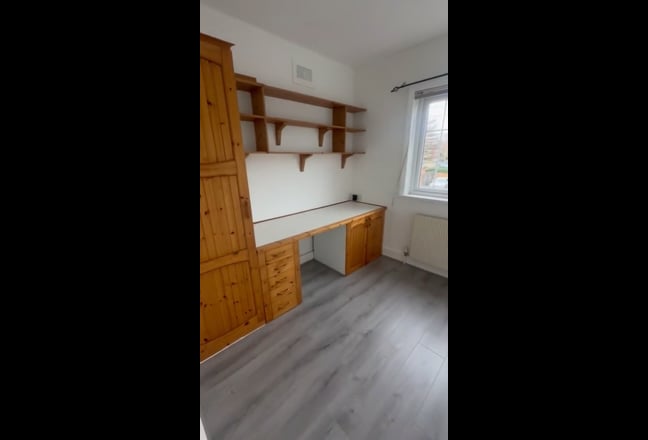 60BL 🏡 Newly Renovated 3 Bedroom Family Home Main Photo