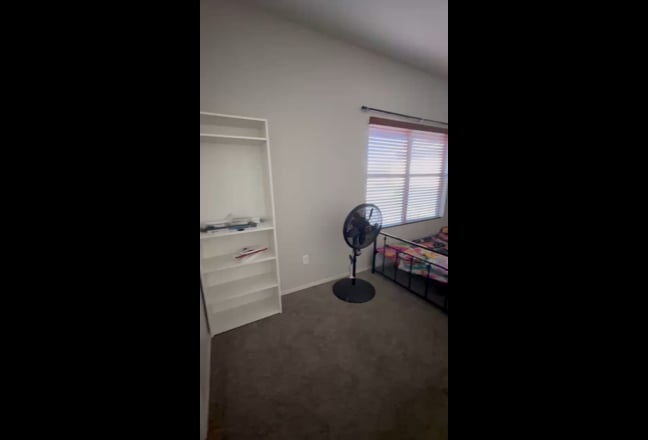 1 room for rent Main Photo