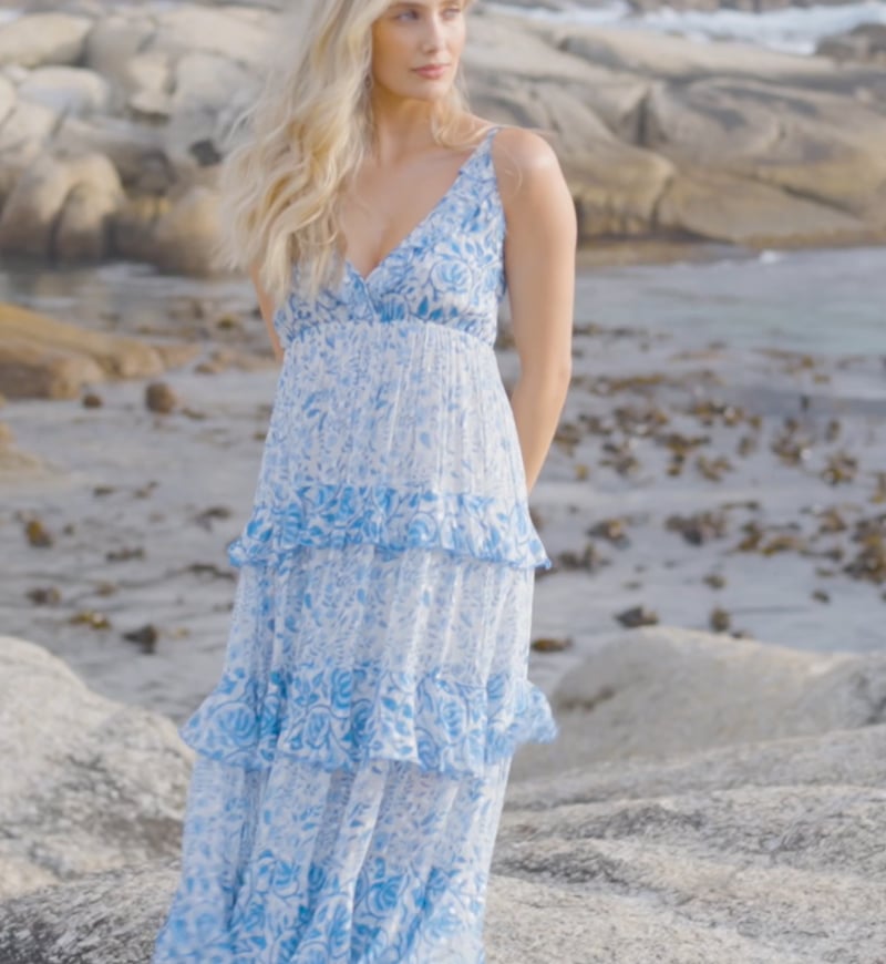 Vidéo: Robe Longue Bertille Bleue