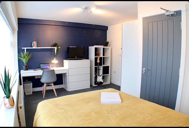 Luxury En-Suite Rooms Near Airport Main Photo