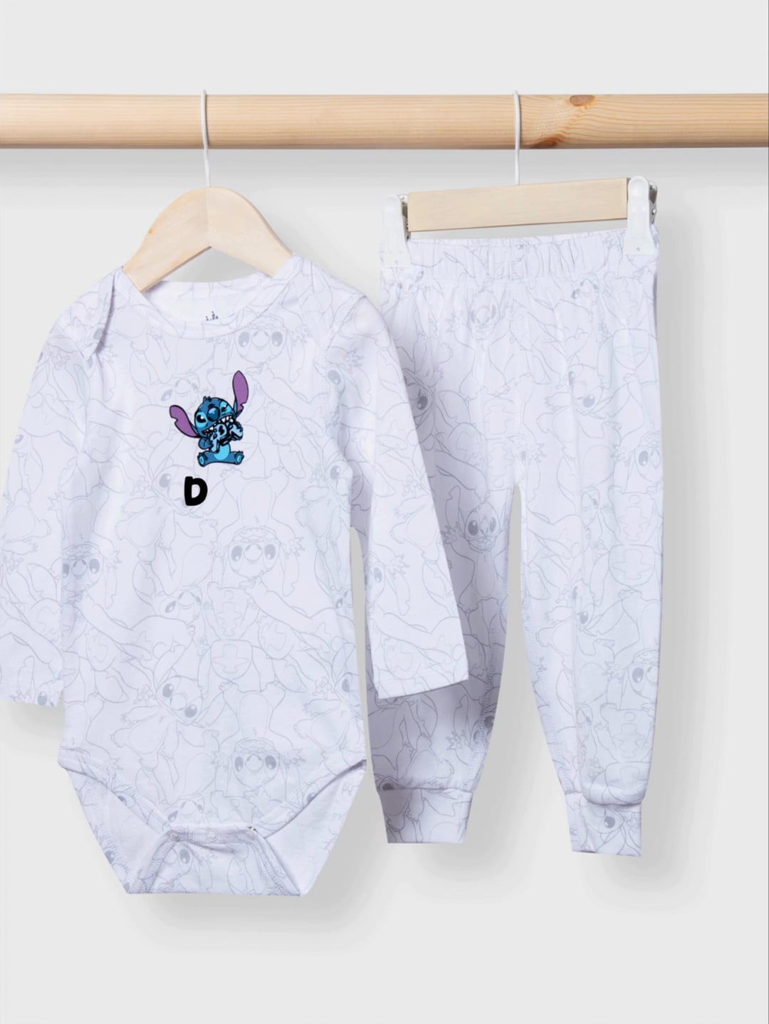 סט פיג’מה עם כיתוב אישי STITCH