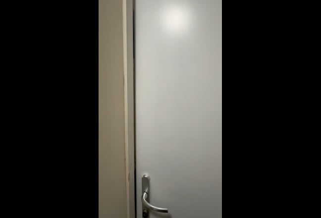 Large Studio Flat  Main Photo