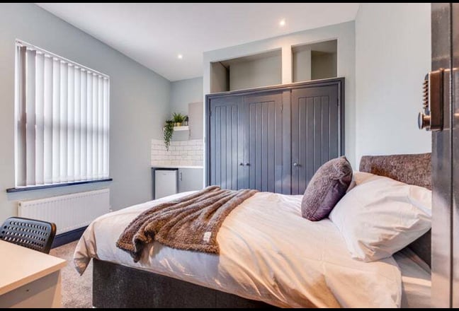 Highest standard in Birkenhead Main Photo