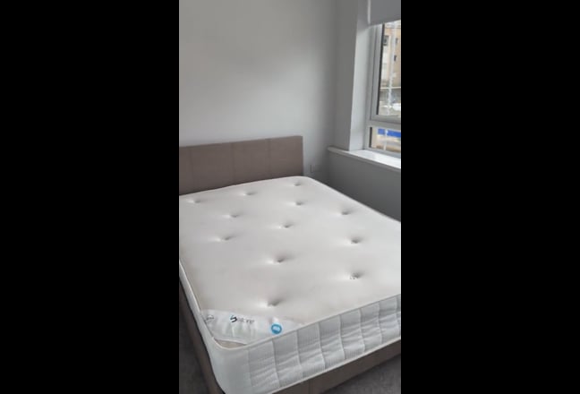 A 2-bed Flat is available in Heart of Hull City Main Photo