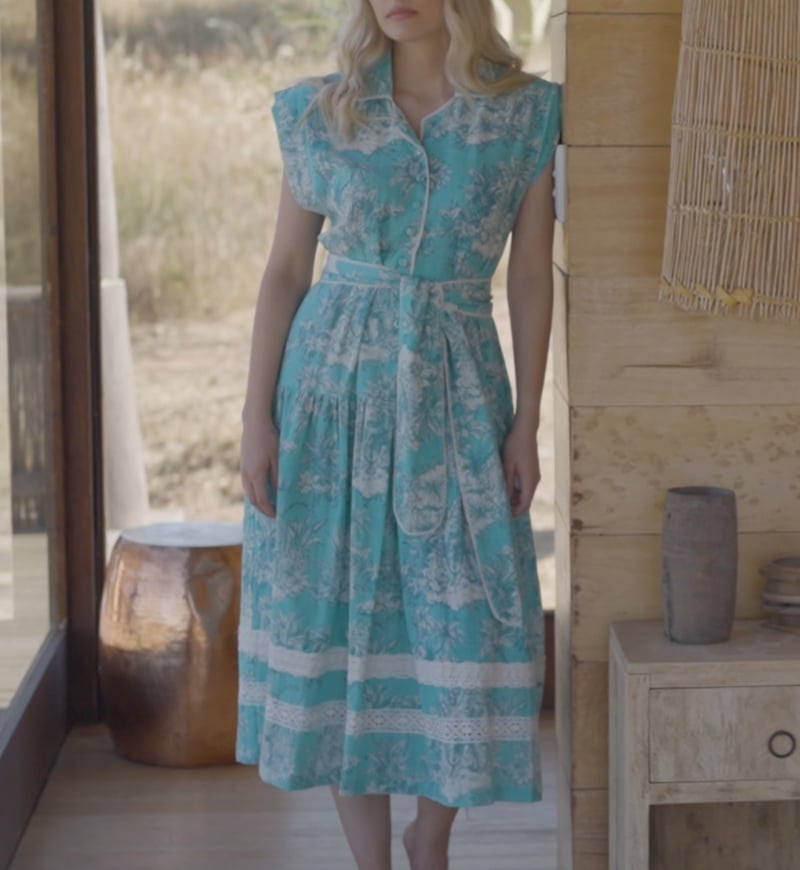 Video: Avani Aqua Midi Dres