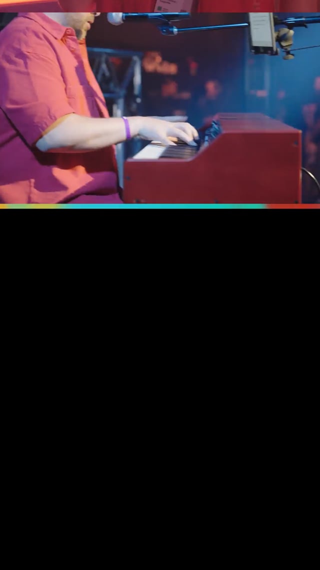 Video still from OTG Creator Live Blow Up Boring AI Assistant 9x16