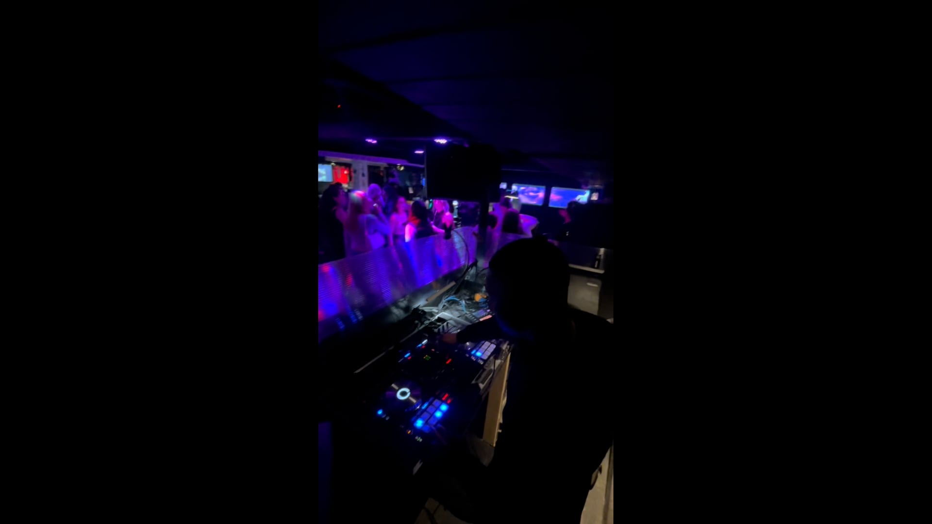 Promotional video thumbnail 1 for Jay Elliott - MC & Versitile DJ for any event