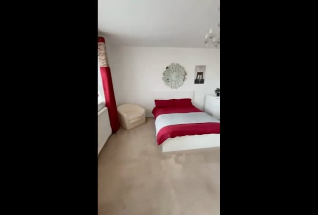 Modern room  Main Photo