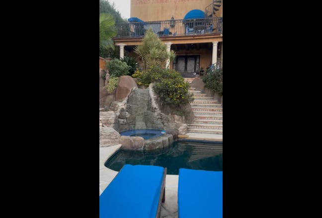 Executive master suite in Hollywood with view Main Photo