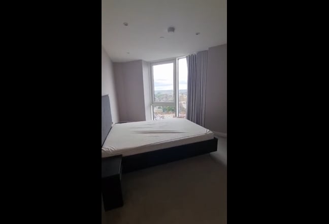 Double bed with own bath Main Photo