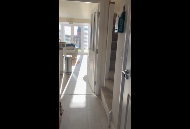 Cosy double with en suite in Chippenham  Main Photo