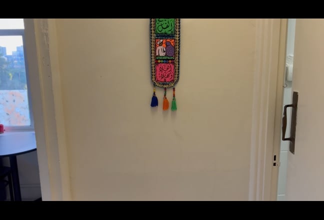 Flat Short let Opposite Finsbury park Station   Main Photo