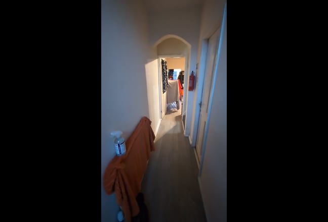 Furnished Double Room — Fallowfield/Ladybarn Main Photo