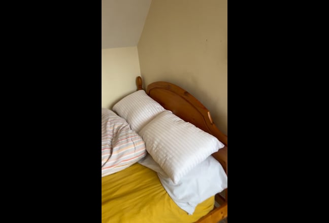 Large   Room Walton on Thames  Main Photo