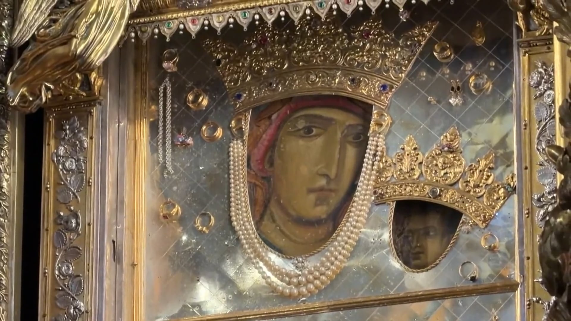 Furto al Santuario di San Luca, il dolore del rettore della Basilica: ‘Abbiamo il cuore spezzato’