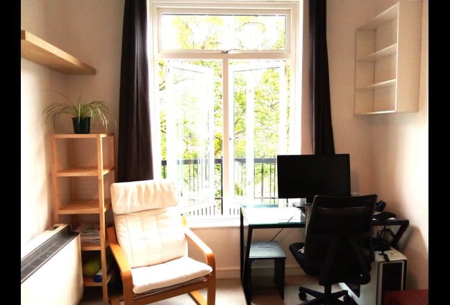 V Nice Quiet Safe Clean Ensuite Garden Balcony     Main Photo