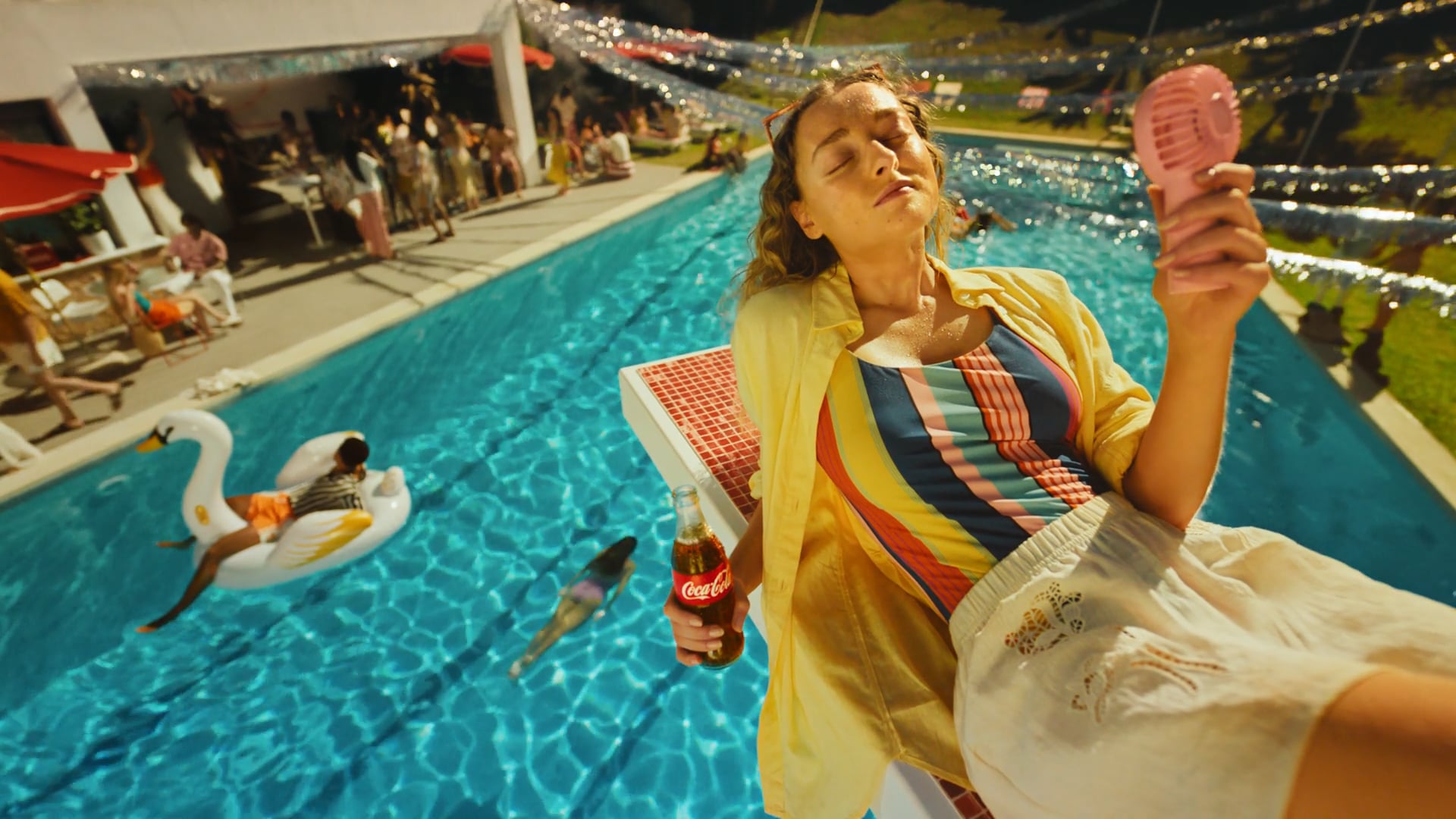Coca Cola - Pool Party