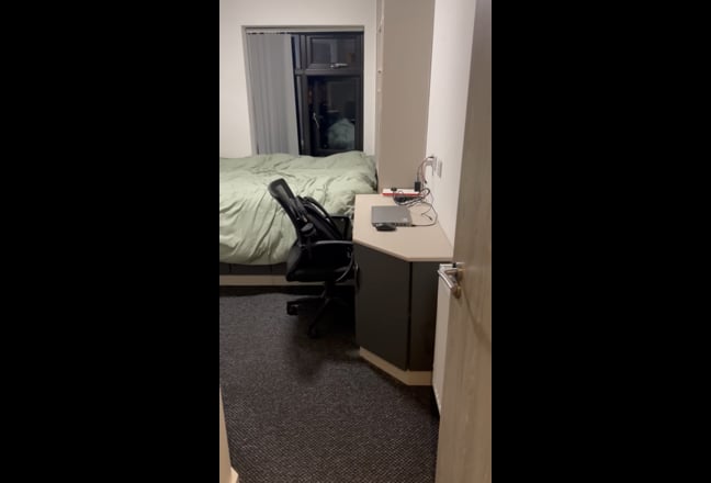 5 Cozy rooms available in Coventry Main Photo