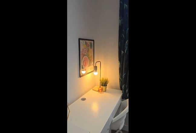 Ensuite single room to let Main Photo