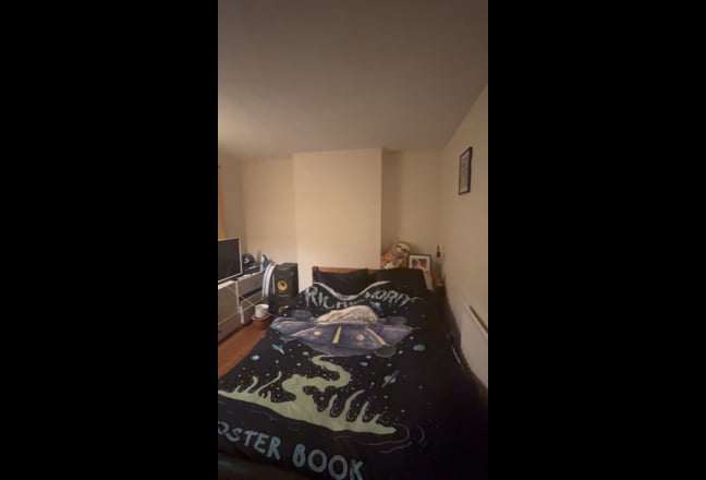 Bright, friendly double room off Mill Road Main Photo