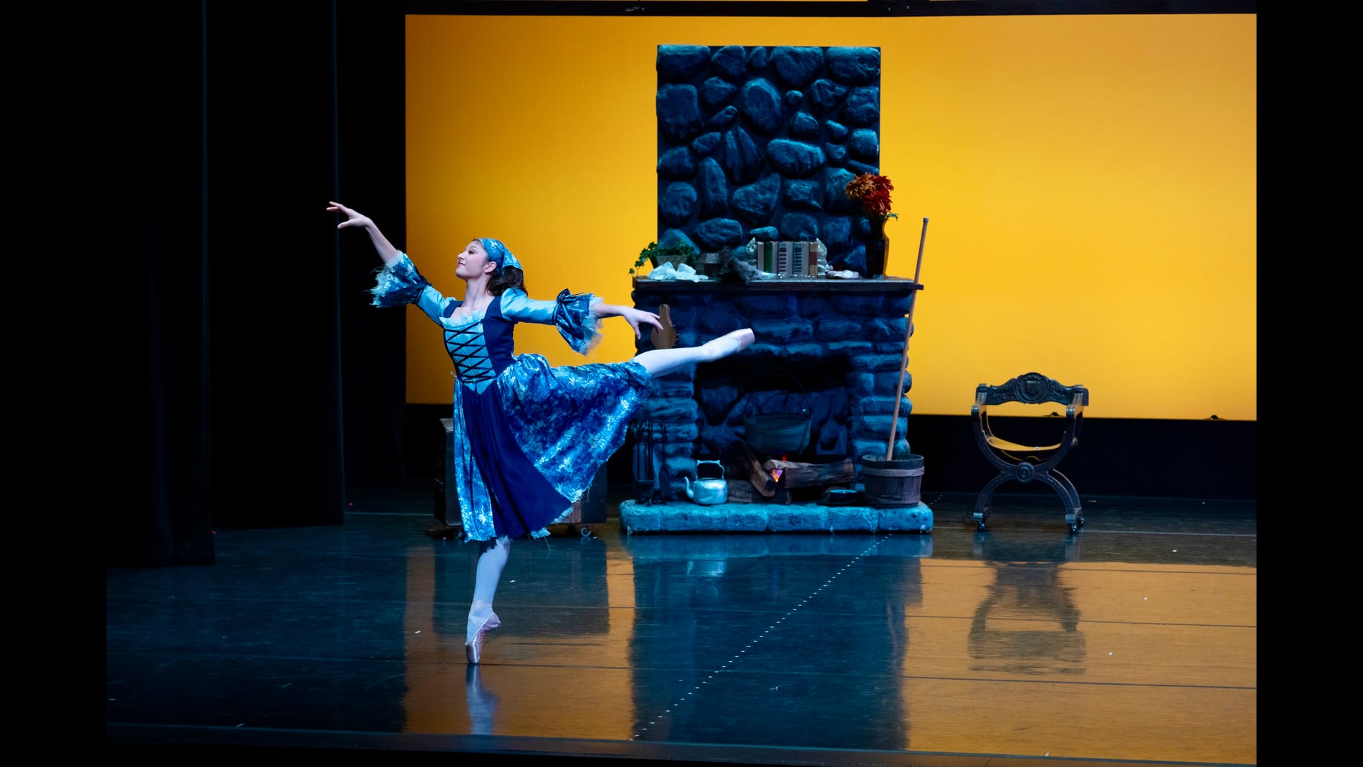 Cinderella: Broom Dance