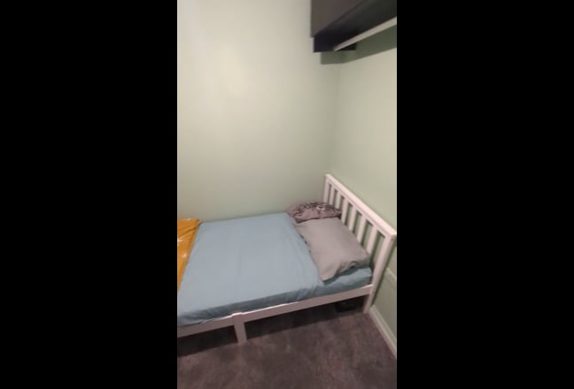 ✨ Affordable Modern  Room in Soham  Female Pref Main Photo