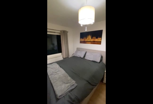 Bright En-Suite Room in a Genuinely Lovely Flat Main Photo