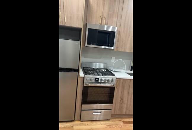 Shared 2 bd apartment near Journal Square Main Photo