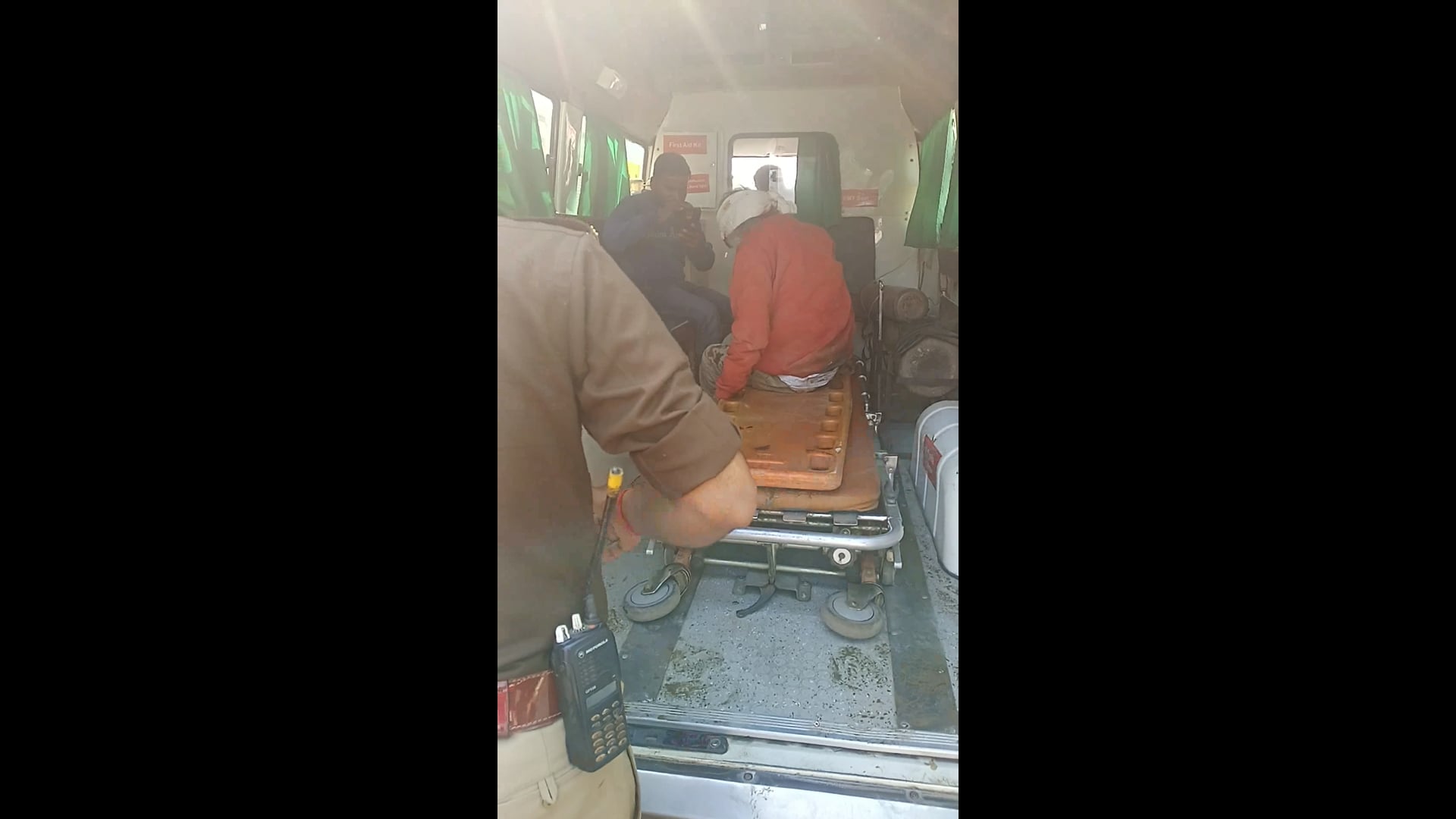 शाहजहांपुर में नगर निगम की लापरवाही से बुजुर्ग की लगी चोट नवग्रह टाइम्स