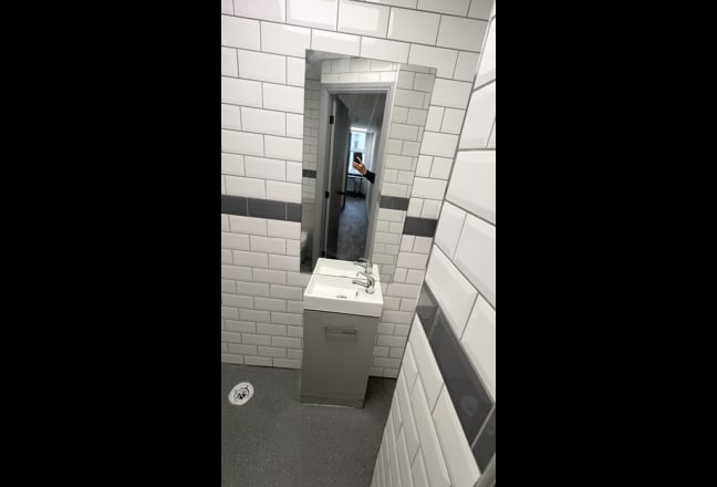 Modern, fully furnished room in Kings Chambers  Main Photo