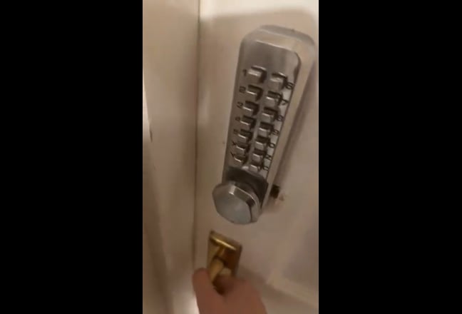  Double room in modern house central Bradley Stoke Main Photo