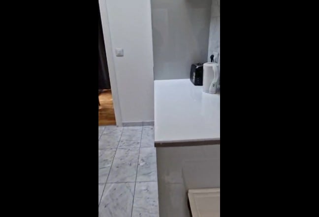 2 bed flat in white city for professionals Main Photo