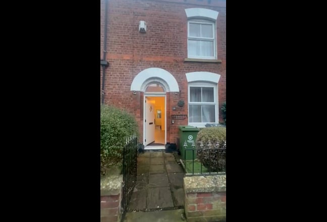 2 Double Rooms Available – Ideal for Professionals Main Photo