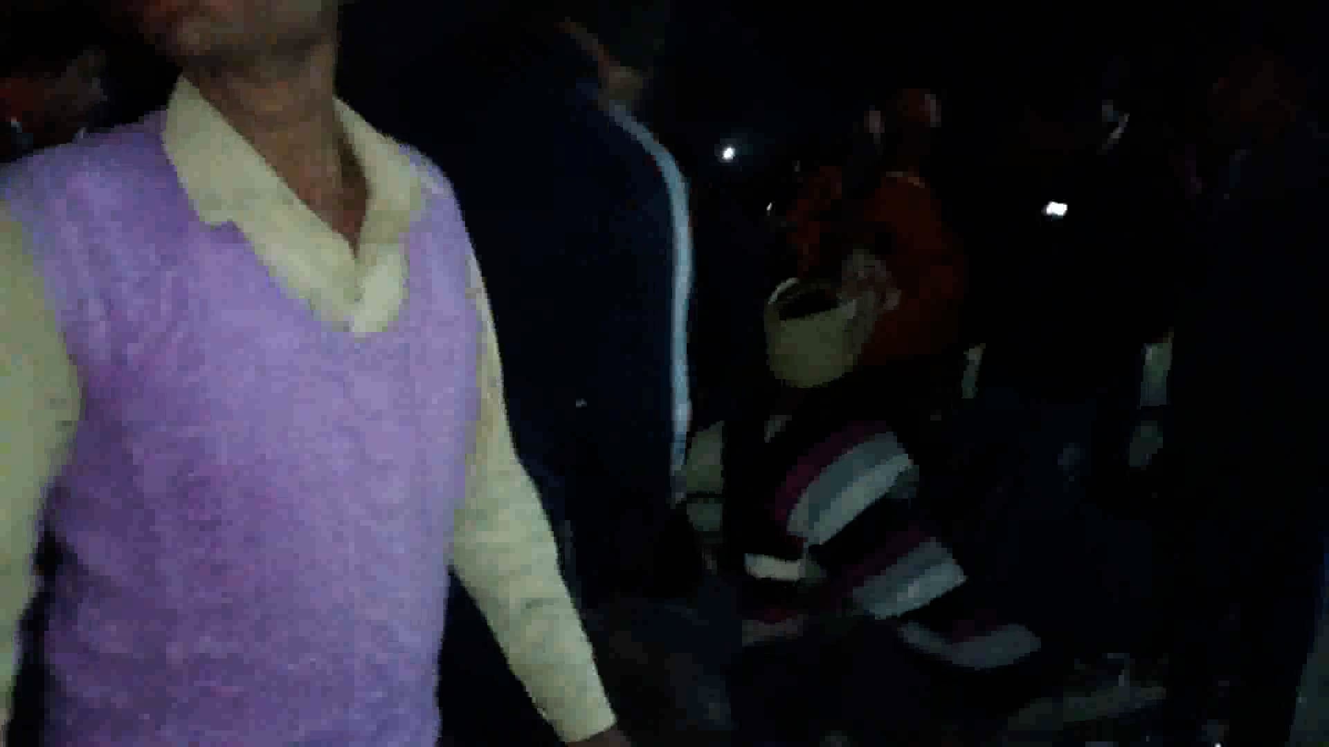 शाहजहांपुर में पुवाया रोड पर पेट्रोल पंप के सामने दो कारों की टक्कर आधा दर्जन लोग घायल जिला अस्पताल रेफर किया गया 