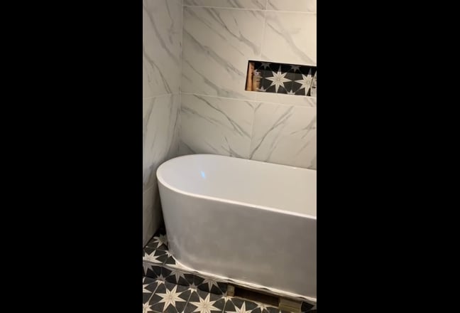 Homely, female only, Main Photo