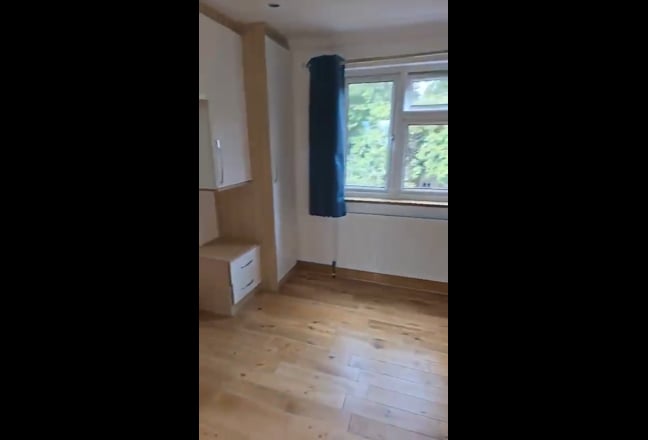 Bed space available  Main Photo