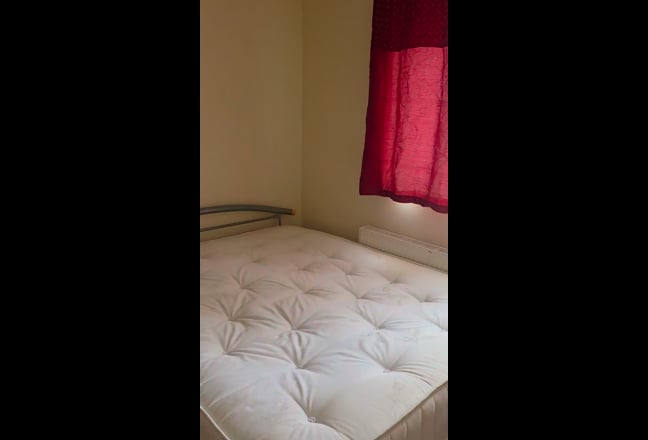 Double room to let  Main Photo