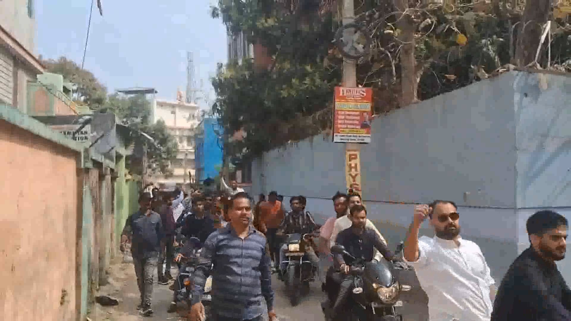 गिरिडीह नगर निगम चुनाव में वार्ड नंबर 14 से प्रत्याशी नीलम झा ने निकाली आशीर्वाद यात्रा 