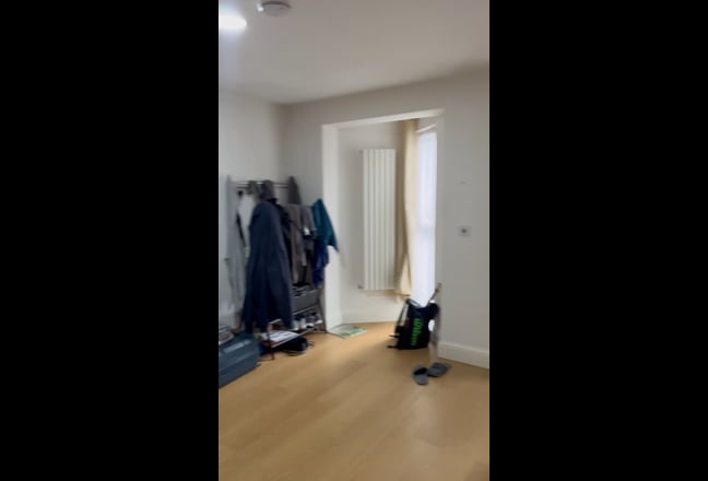 Double Room in Spacious 3 Bed Flat near Crouch End Main Photo