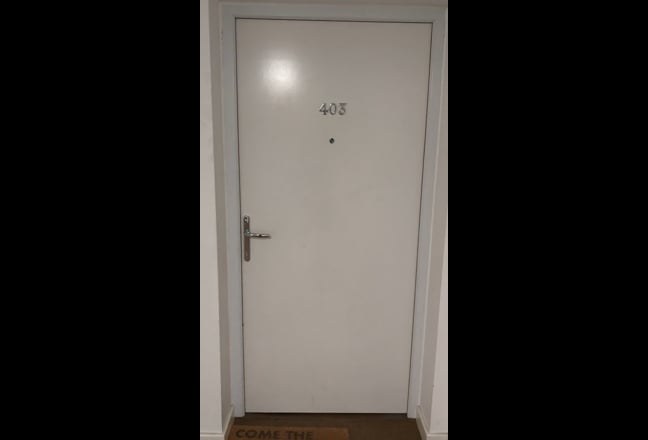 Super modern double Bedroom with ensuite bathroom Main Photo