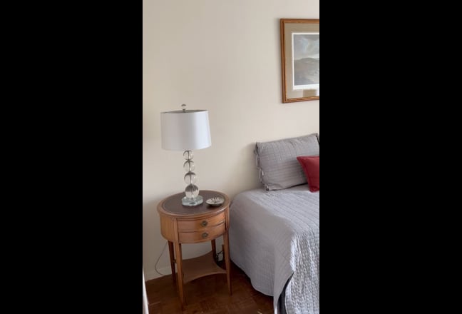 Sunny, Quiet Bedroom on high floor+ Own Bathroom  Main Photo