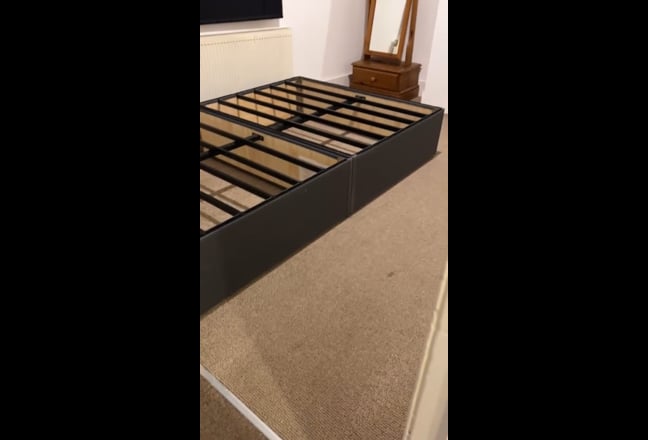 1 Spacious Room near Chatham Train Station Main Photo