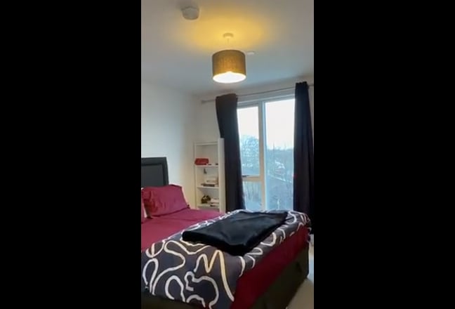 Bright and spacious one bed flat Main Photo