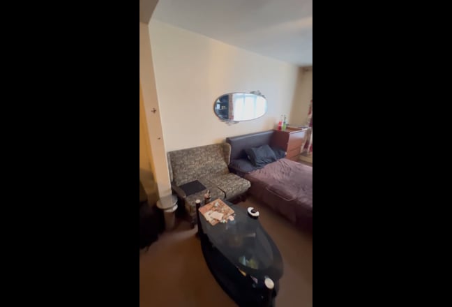 King-Size Double Room with Private Toilet – &pound;700 Main Photo