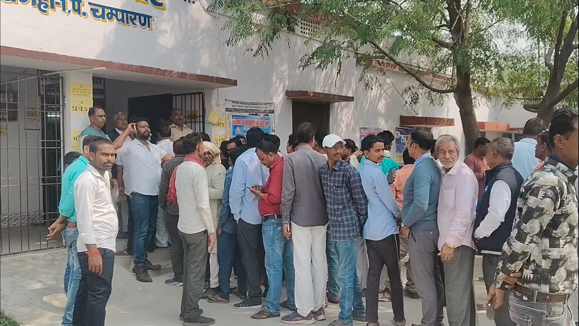 चुनावी मुकाबले में इंद्रसेन पांडेय को पछाड़ जुगनू आलम विजयी