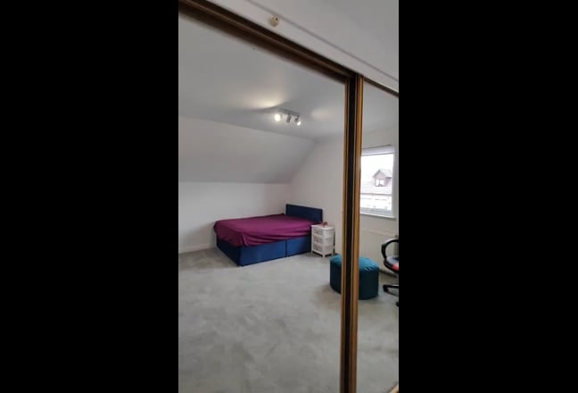 Extra Large Double Room - Livingston Main Photo